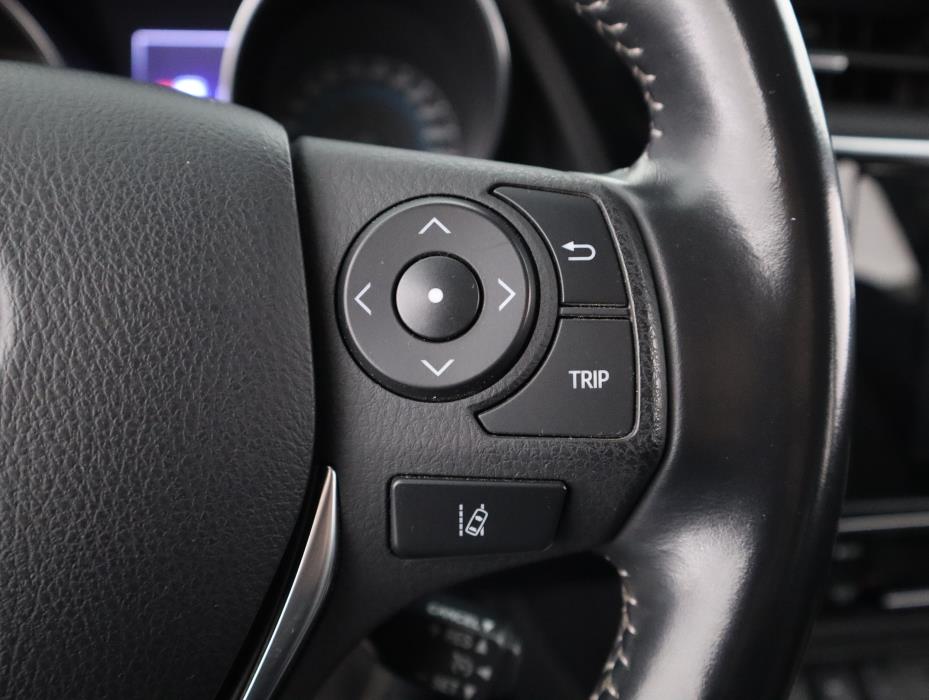 TOYOTA Auris 2018
