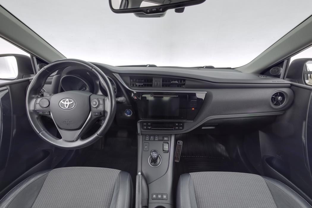 TOYOTA Auris 2018