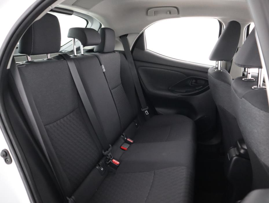 TOYOTA Yaris 2021