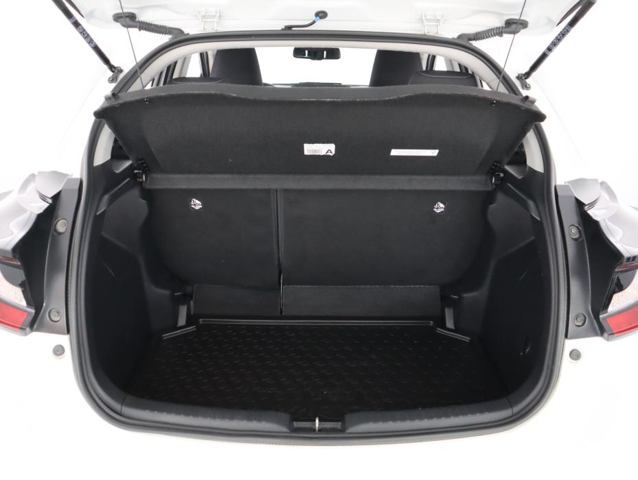 TOYOTA Yaris 2021