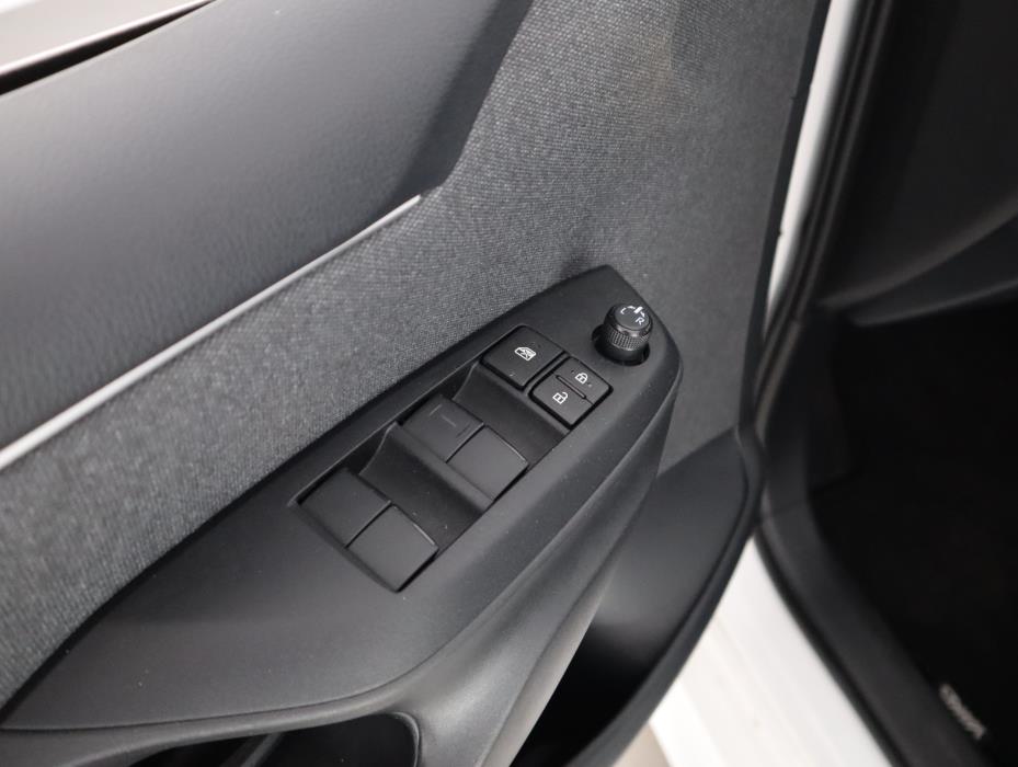 TOYOTA Yaris 2021