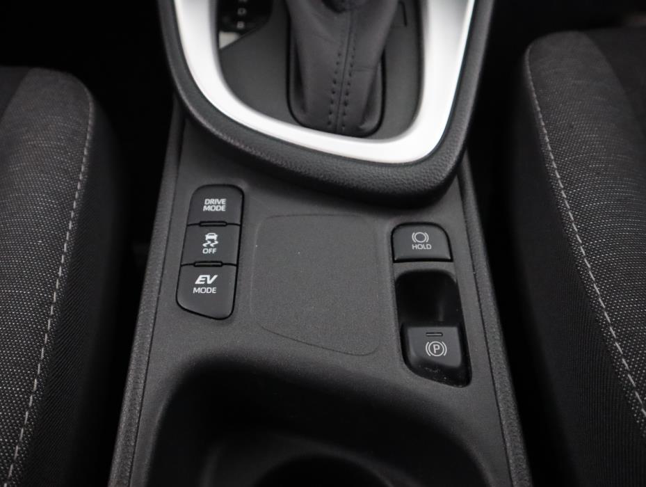 TOYOTA Yaris 2021
