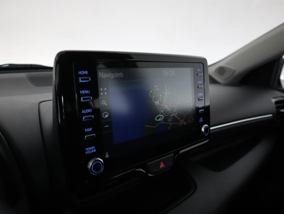 TOYOTA Yaris 2021