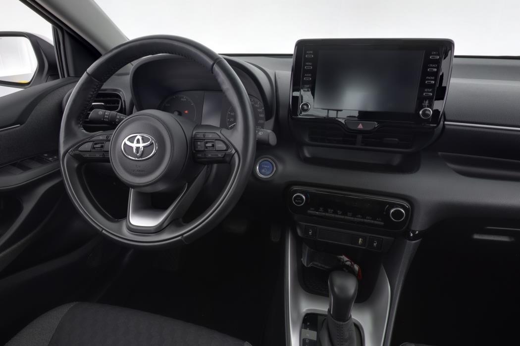 TOYOTA Yaris 2021