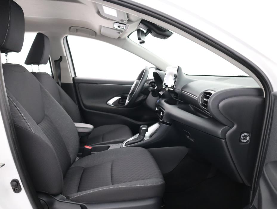 TOYOTA Yaris 2021