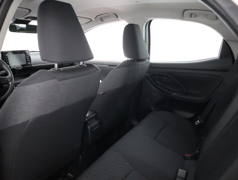 TOYOTA Yaris 2021