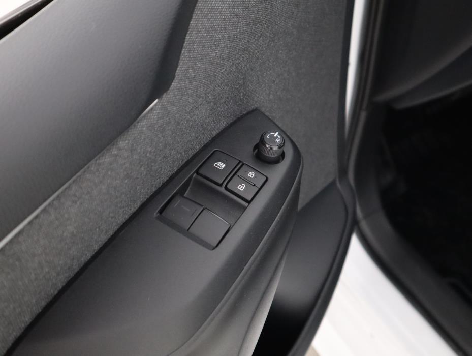 TOYOTA Yaris 2021