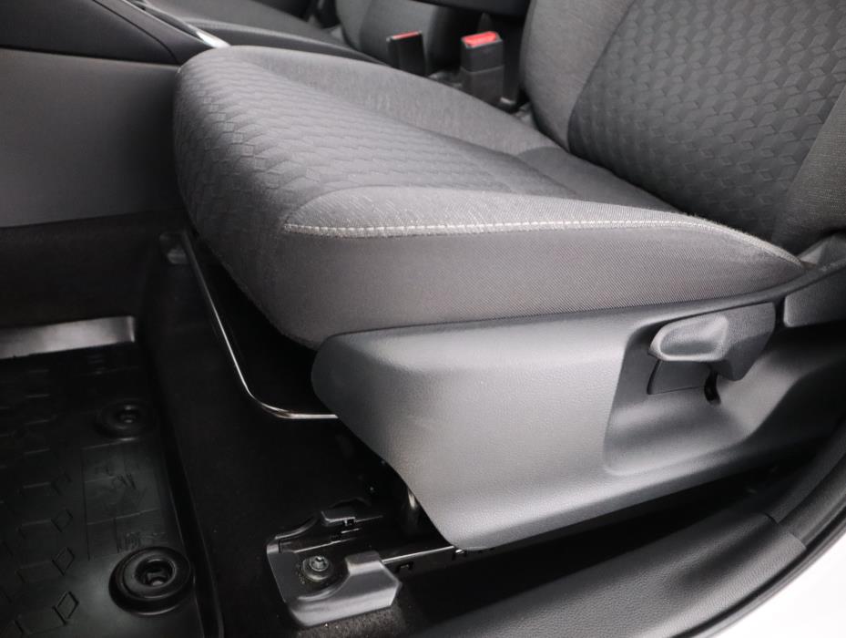 TOYOTA Yaris 2021