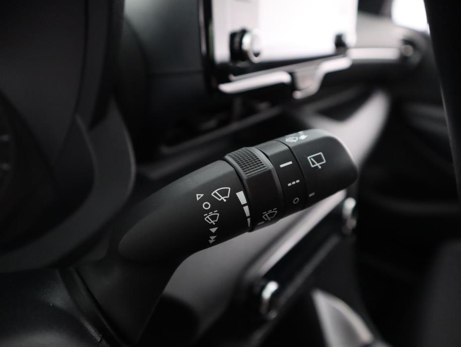 TOYOTA Yaris 2021