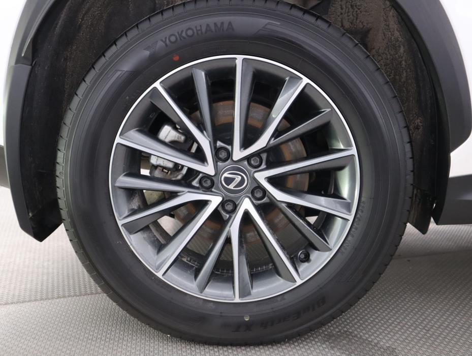 LEXUS NX 2025