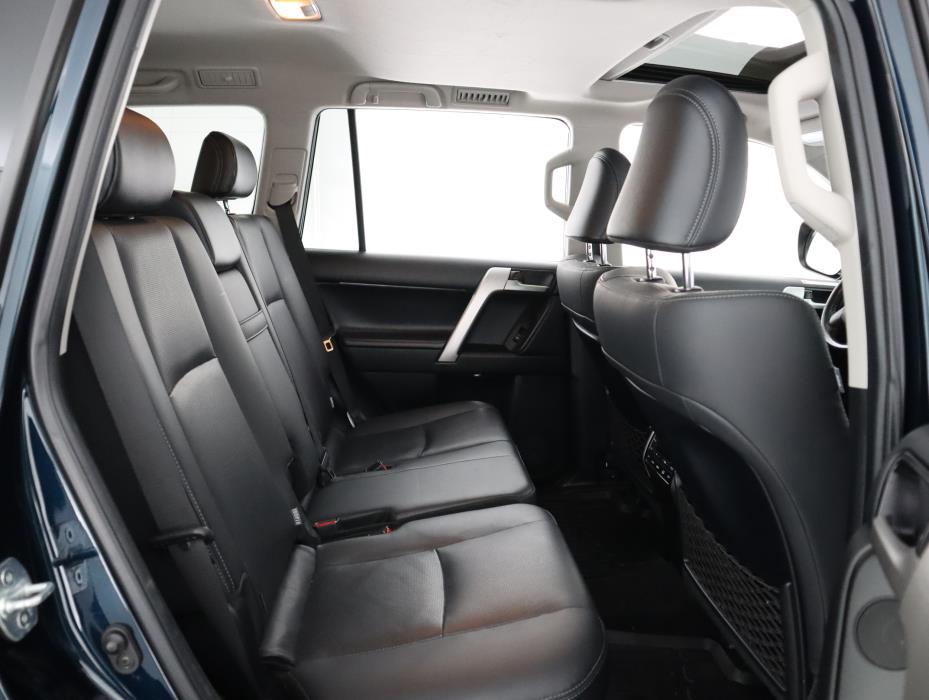TOYOTA Land Cruiser 2021