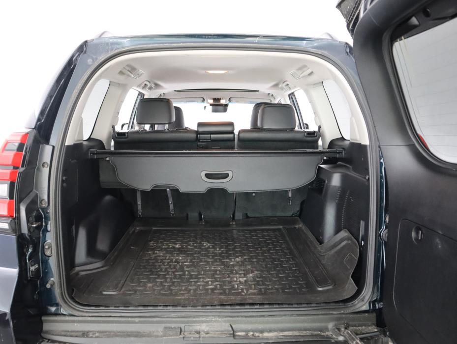 TOYOTA Land Cruiser 2021