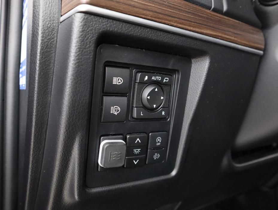 TOYOTA Land Cruiser 2021