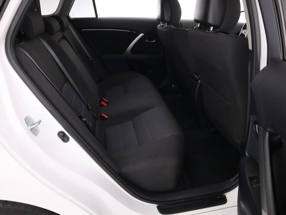 TOYOTA Avensis 2012