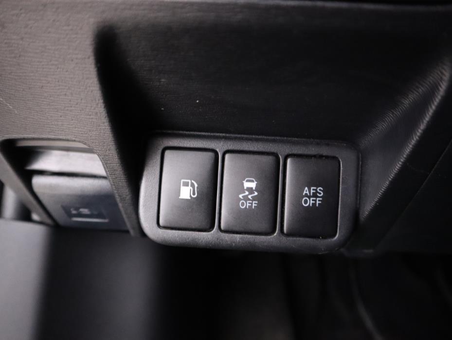 TOYOTA Avensis 2012