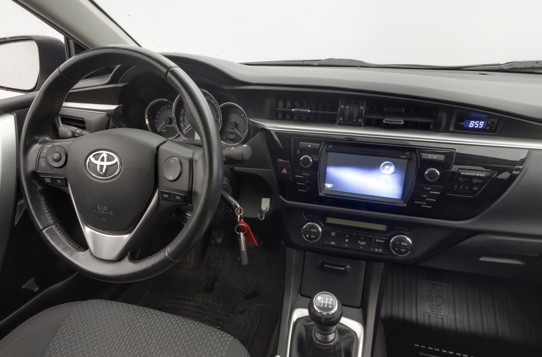 TOYOTA Corolla 2014