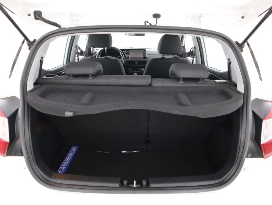 HYUNDAI i10 2021