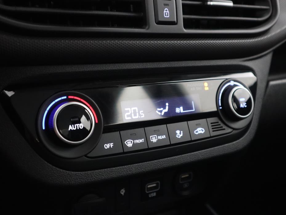 HYUNDAI i10 2021