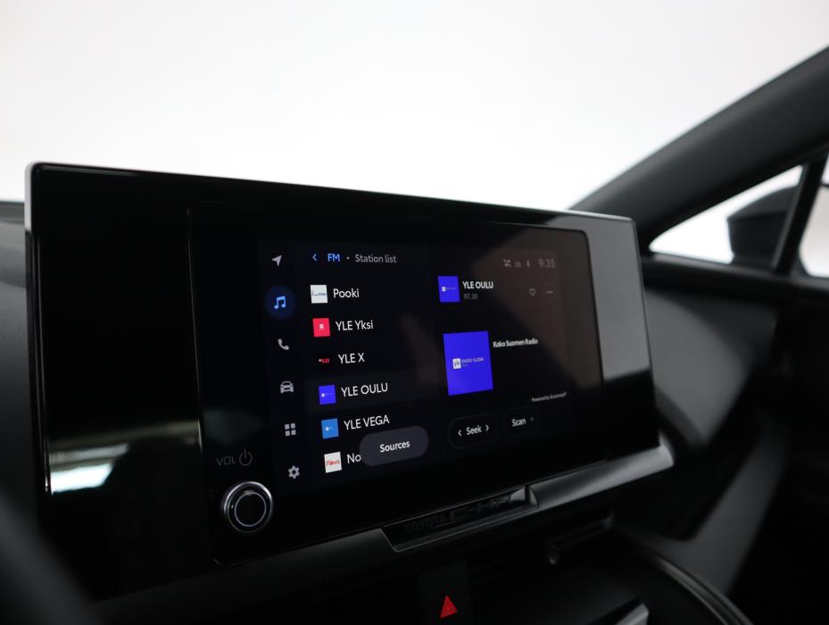 TOYOTA C-HR 2024