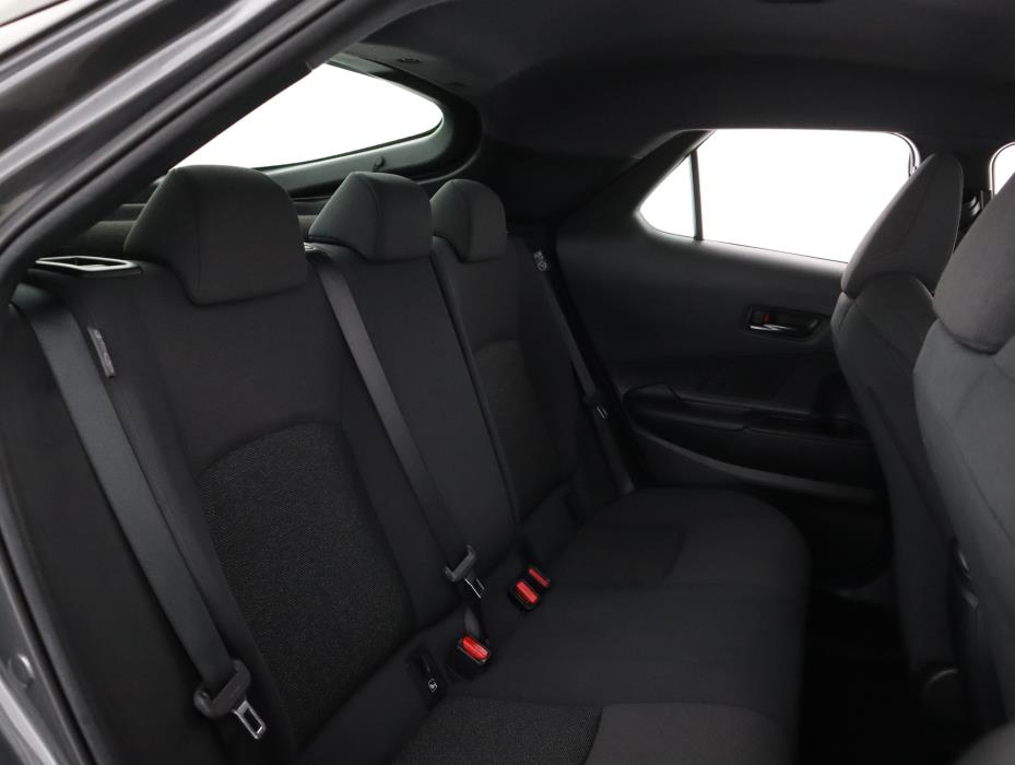 TOYOTA C-HR 2024