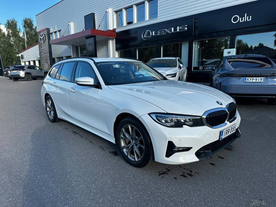 BMW 330 2021