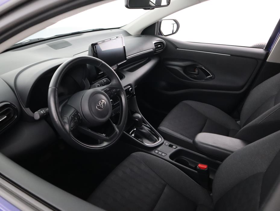 TOYOTA Yaris 2024