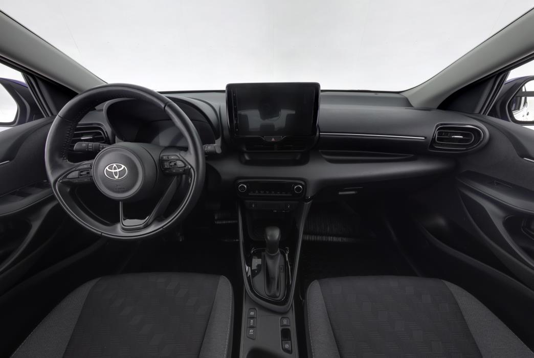 TOYOTA Yaris 2024