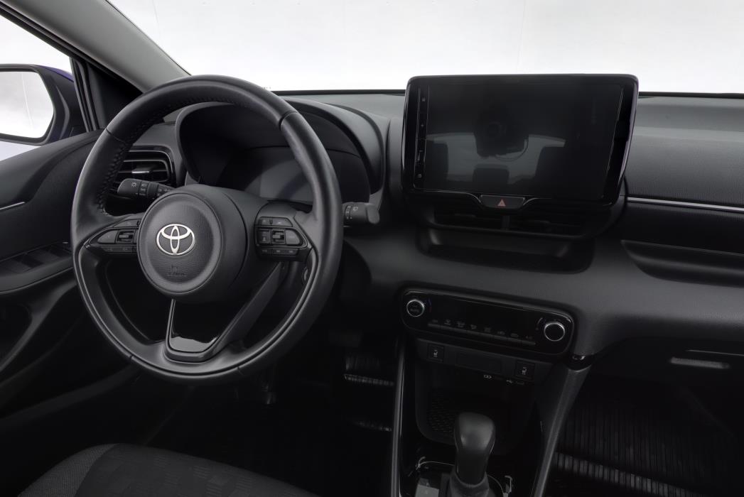 TOYOTA Yaris 2024