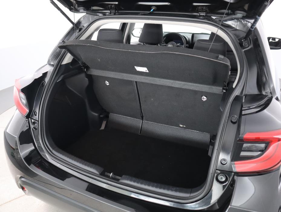 TOYOTA Yaris 2024