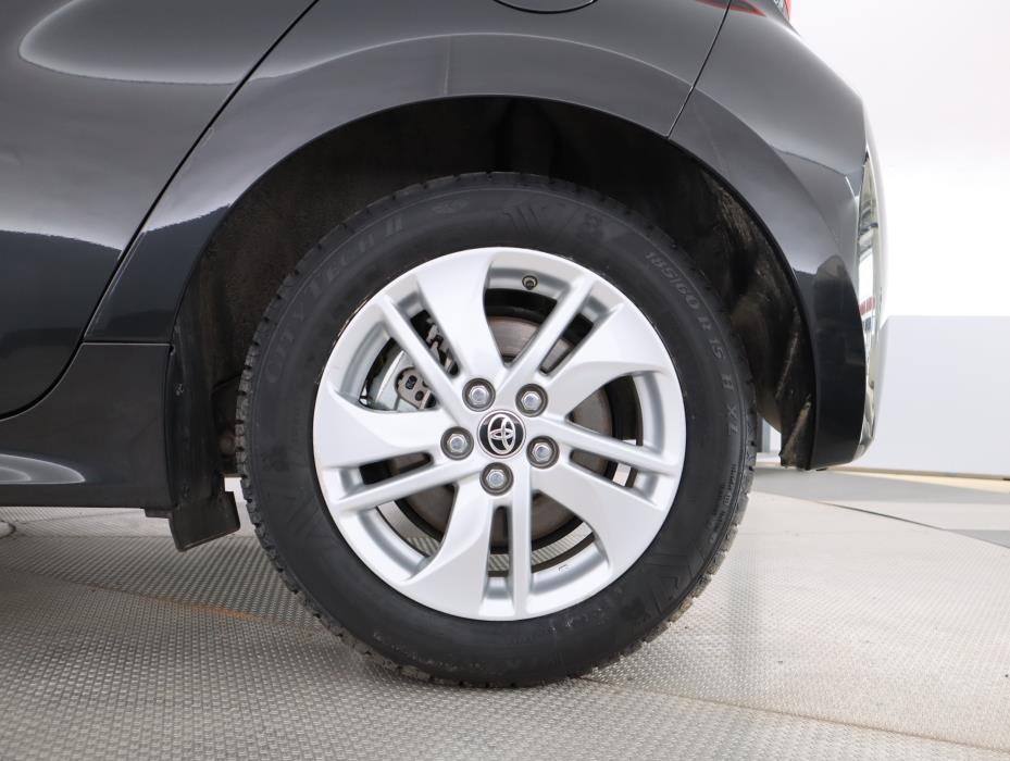 TOYOTA Yaris 2024