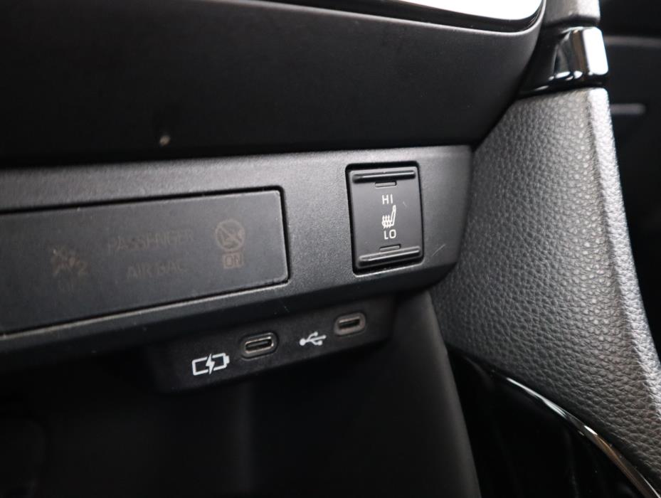 TOYOTA Yaris 2024