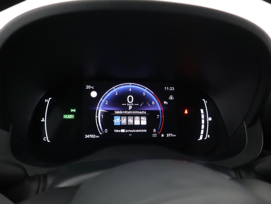 TOYOTA Yaris 2024