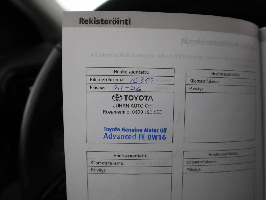 TOYOTA Yaris 2024