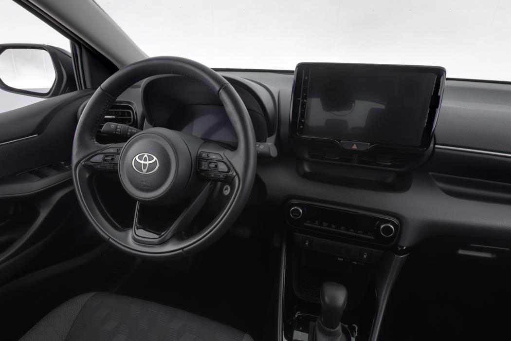 TOYOTA Yaris 2024