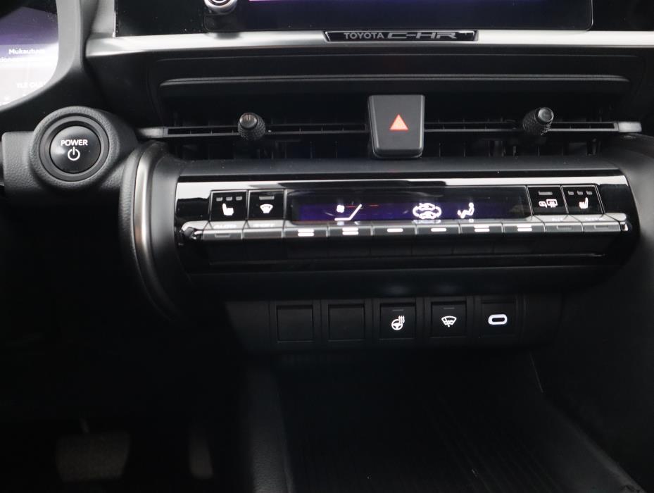 TOYOTA C-HR 2024
