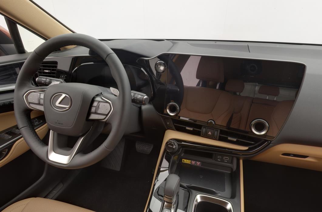 Lexus NX 2025