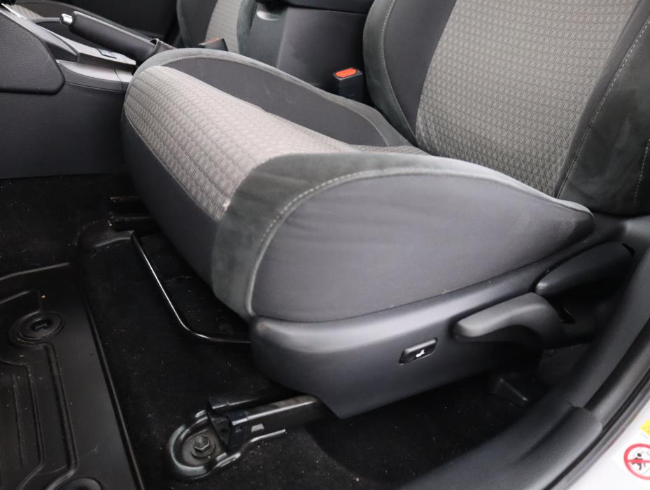 TOYOTA Auris 2019