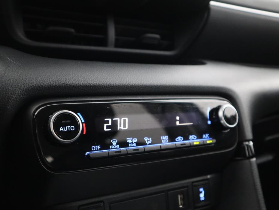 TOYOTA Yaris 2021