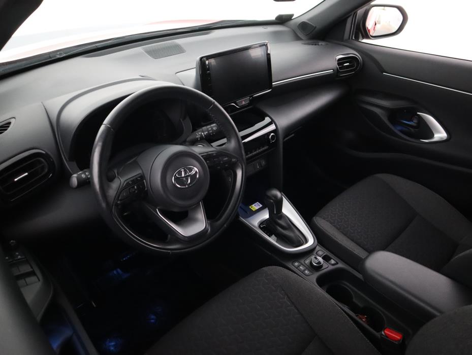 TOYOTA Yaris Cross 2023