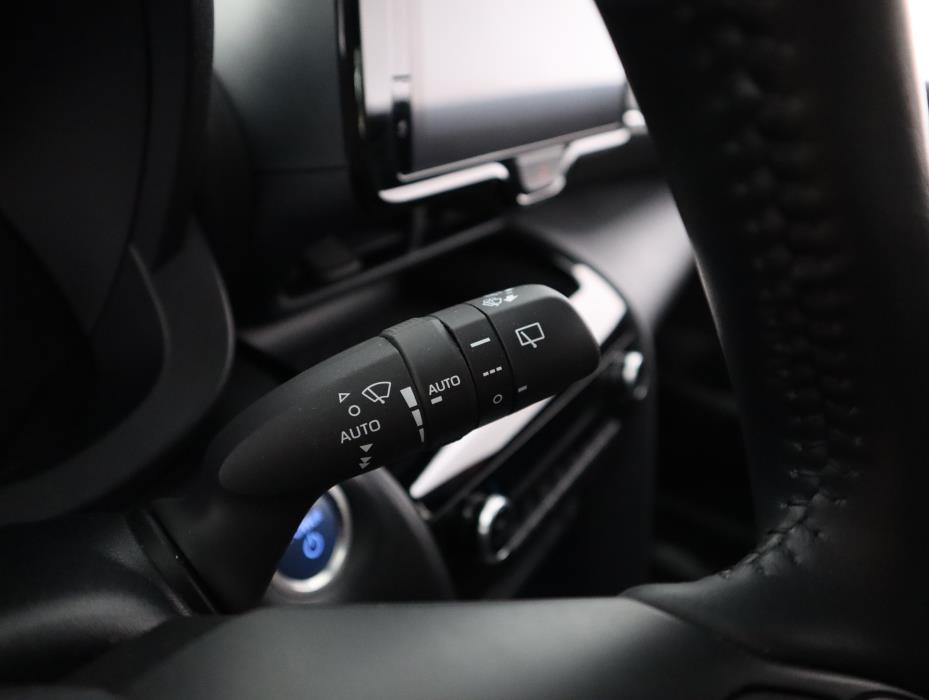TOYOTA Yaris Cross 2023