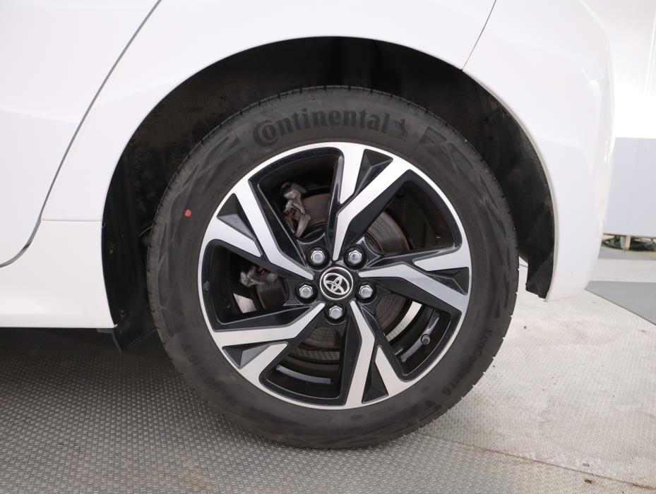 TOYOTA Yaris 2025