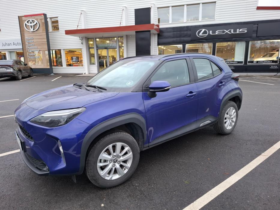TOYOTA Yaris Cross 2025