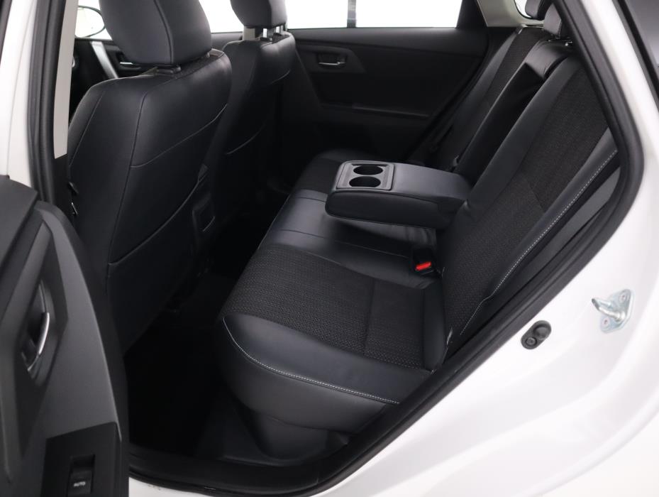 TOYOTA Auris 2014