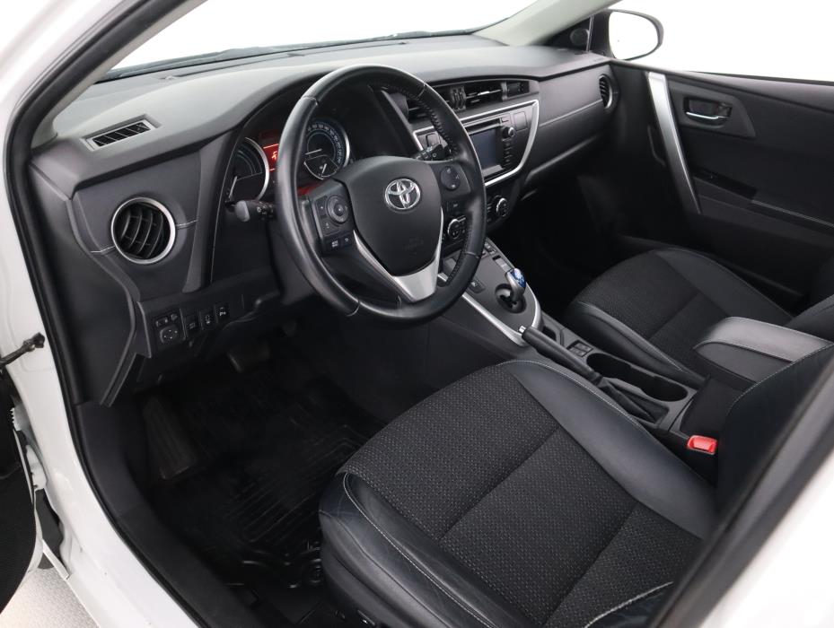 TOYOTA Auris 2014