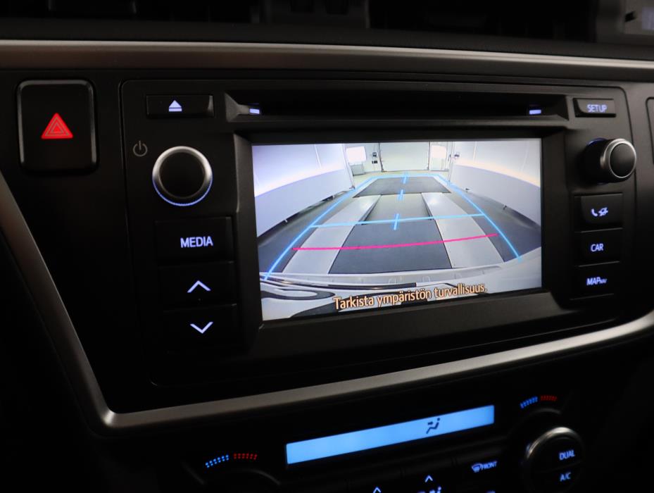 TOYOTA Auris 2014