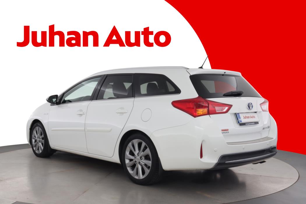 TOYOTA Auris 2014