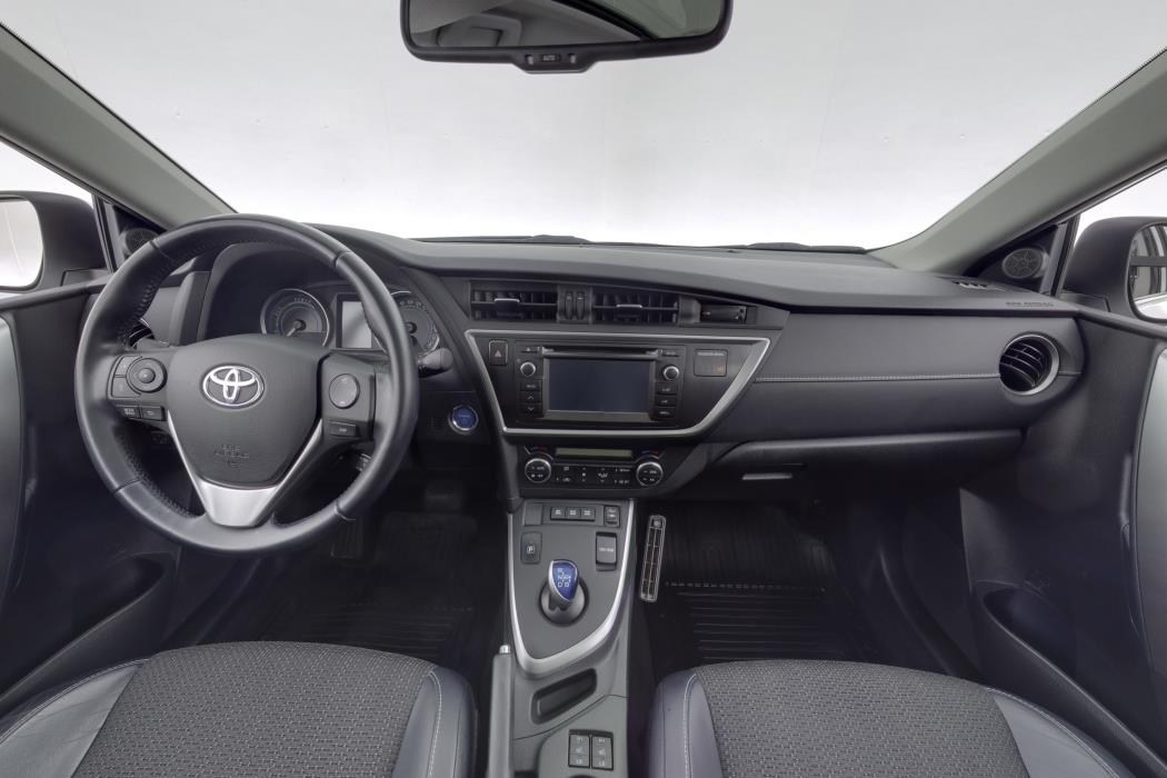 TOYOTA Auris 2014