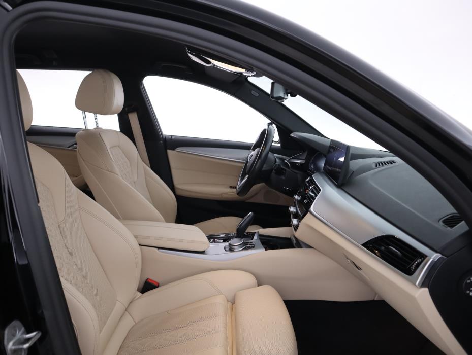 BMW 530 2021