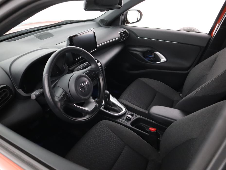 TOYOTA Yaris Cross 2023