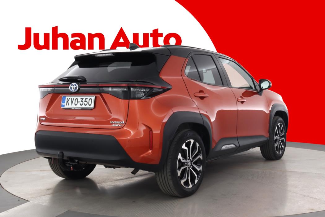 TOYOTA Yaris Cross 2023